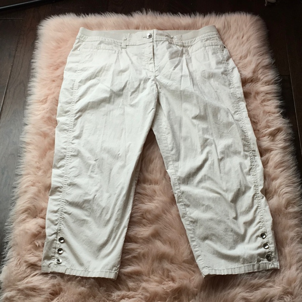 Chico’s capris size 3